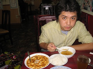麻婆豆腐ランチセット。ある時間帯になると麻婆豆腐単品と同じ料金に(笑)
