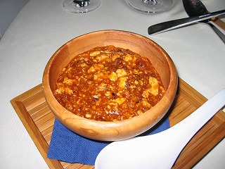 特別な麻婆豆腐。しかも大量につくっていただいたので、小分けにしてもらいました