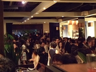 大盛況のカシータ。おそらく500人前後です!!"