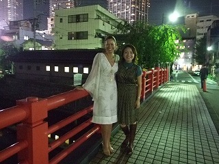 左がTracyさん（２年半前に、妻と東京観光をした時に）