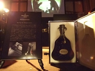 ケースをあけると・・・