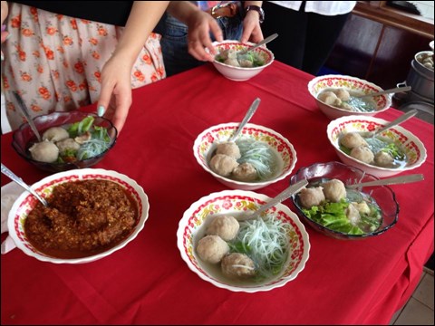 サンバル インドネシアの屋台料理