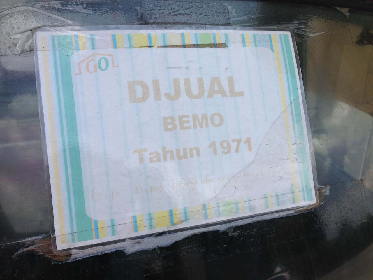 インドネシアで愛される現役のオート三輪