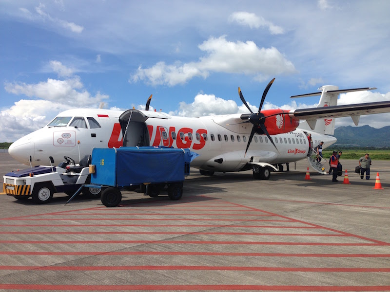プロペラ機（ATR 72-600）バリ島から東ジャワのマランまで約１時間の旅