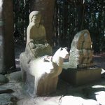 熊野古道のシンボル「牛馬童子像」の頭部が切断された衝撃