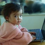 娘の誕生から４７週間（近所の森で遊ぶ＋娘にブログを書いてもらう）