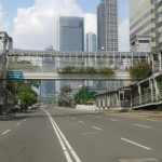 ジャカルタの歩道橋｜３人組のスリにあい、追い払って撃退した時の話