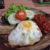 サンバルを使ったインドネシアの卵料理｜サンバル・テロル・プニェット