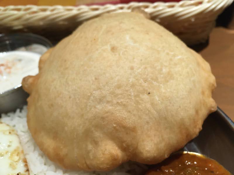バトゥーラ インドの揚げパン ターリー屋